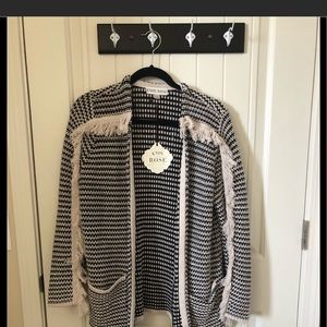 Black & off white swing sweater with fringe